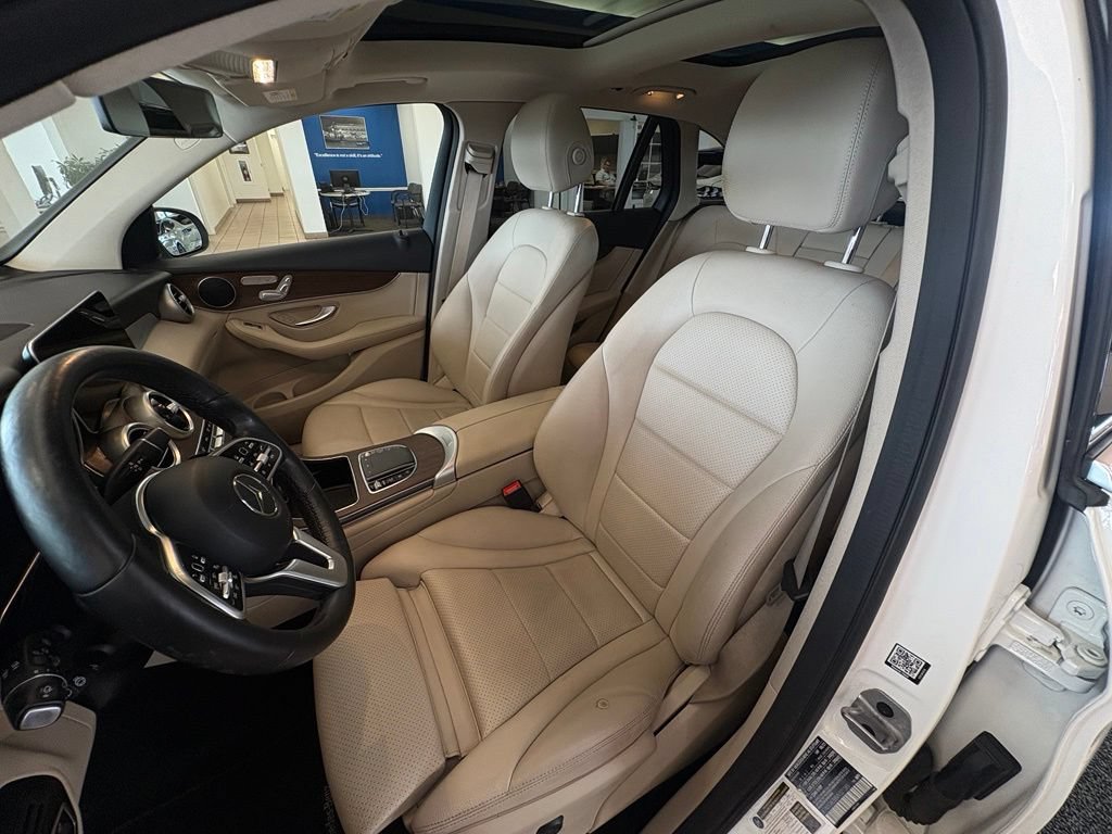 Used 2021 Mercedes-Benz GLC 300 4MATIC image 22