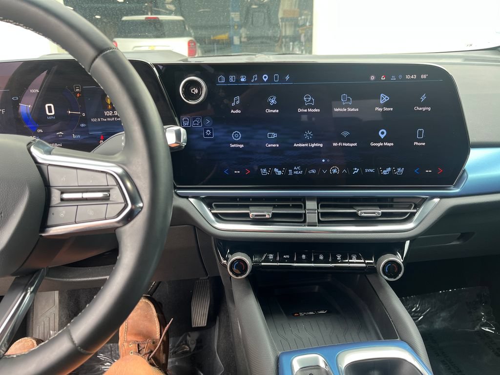 New 2025 Chevrolet Equinox EV LT w/ Convenience Package II AWD/4WD image 17
