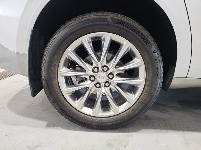Used 2021 Buick Enclave Premium w/ Sun and Sites Package image 31