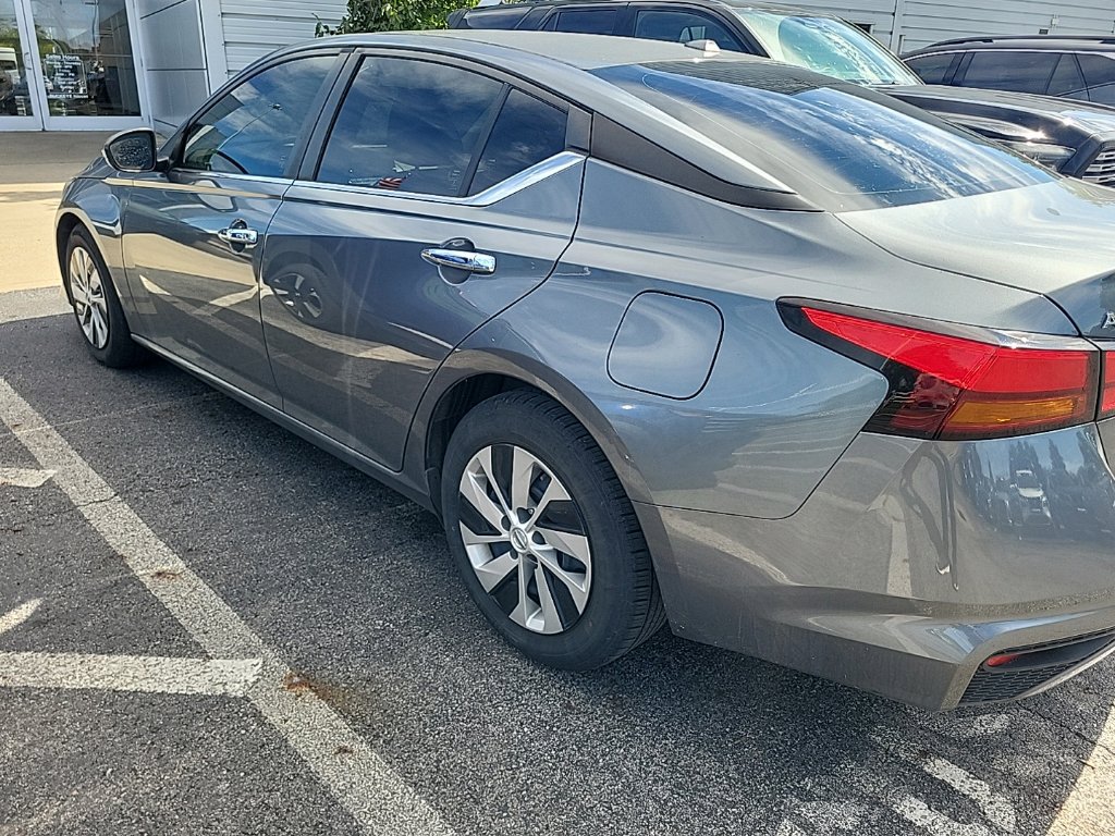 Used 2020 Nissan Altima 2.5 S FWD image 2