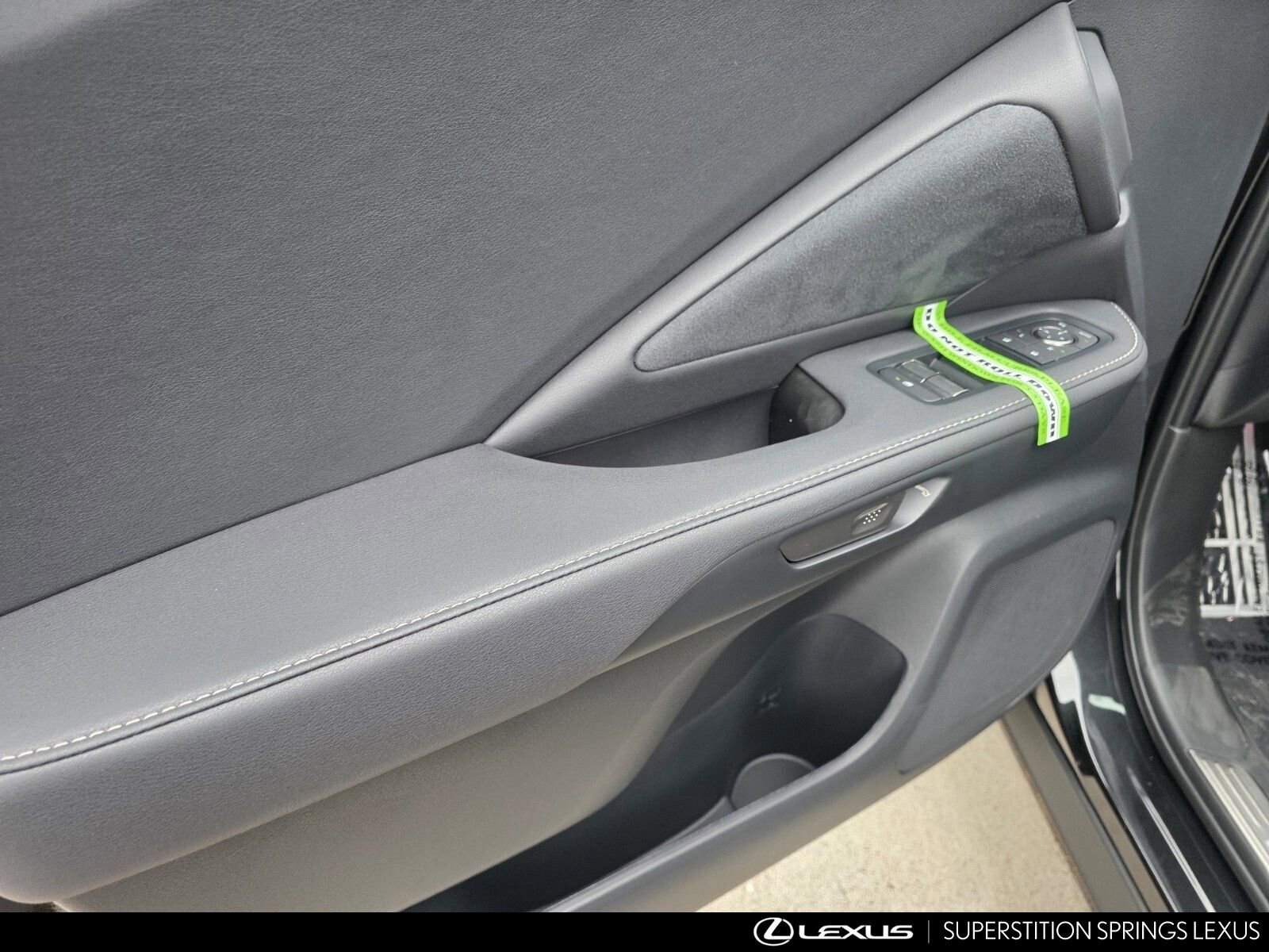 New 2026 Lexus TX 500h AWD image 11