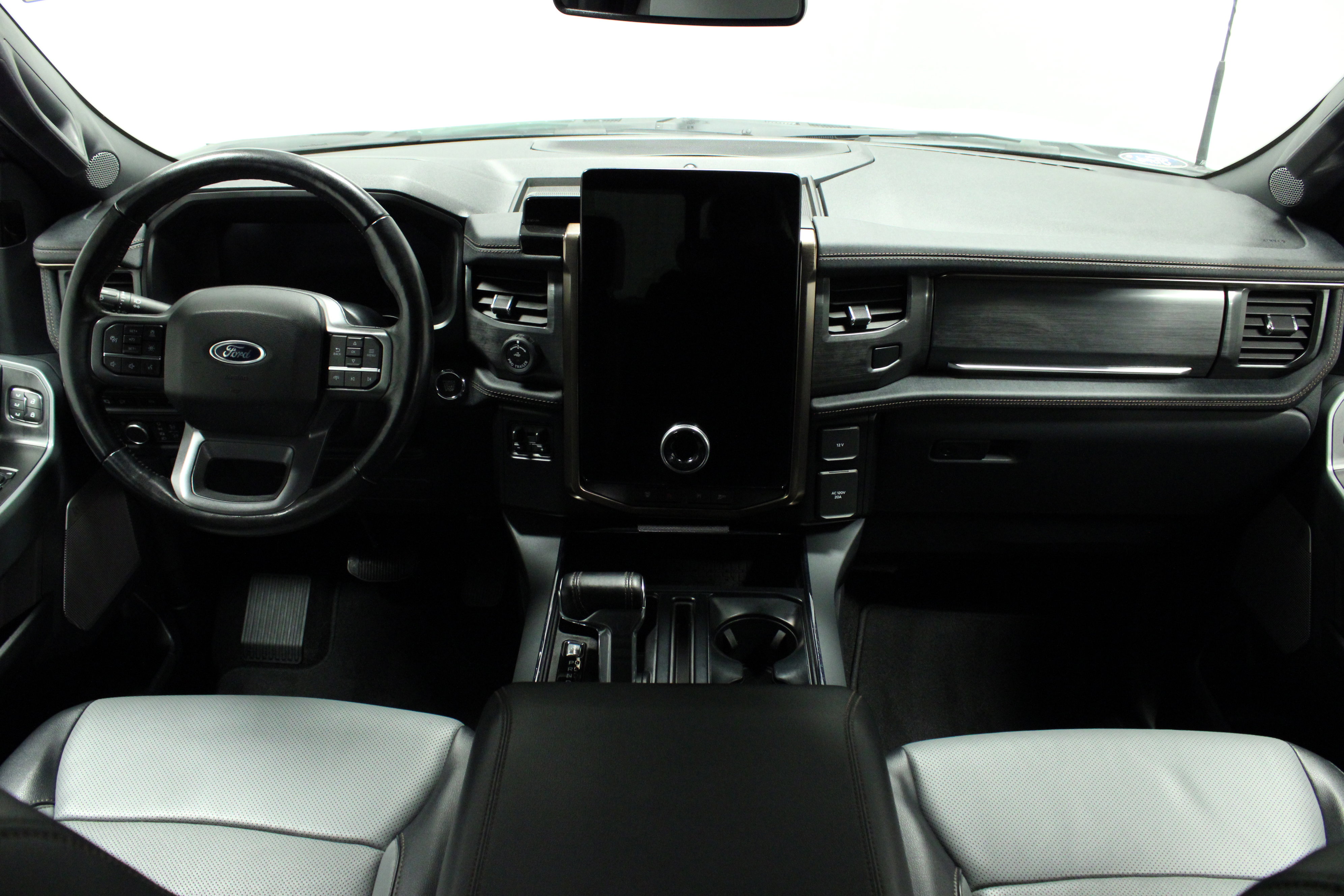 Used 2023 Ford F150 Lightning Lariat w/ Equipment Group 511A High image 22