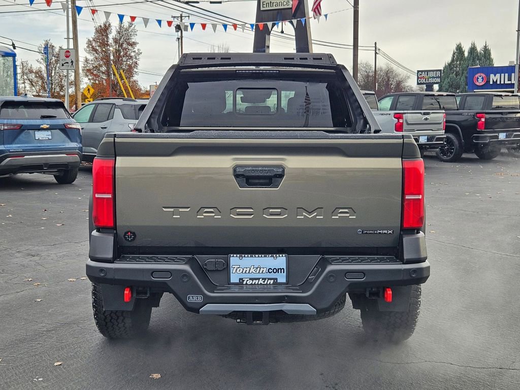 Used 2024 Toyota Tacoma Trailhunter image 5