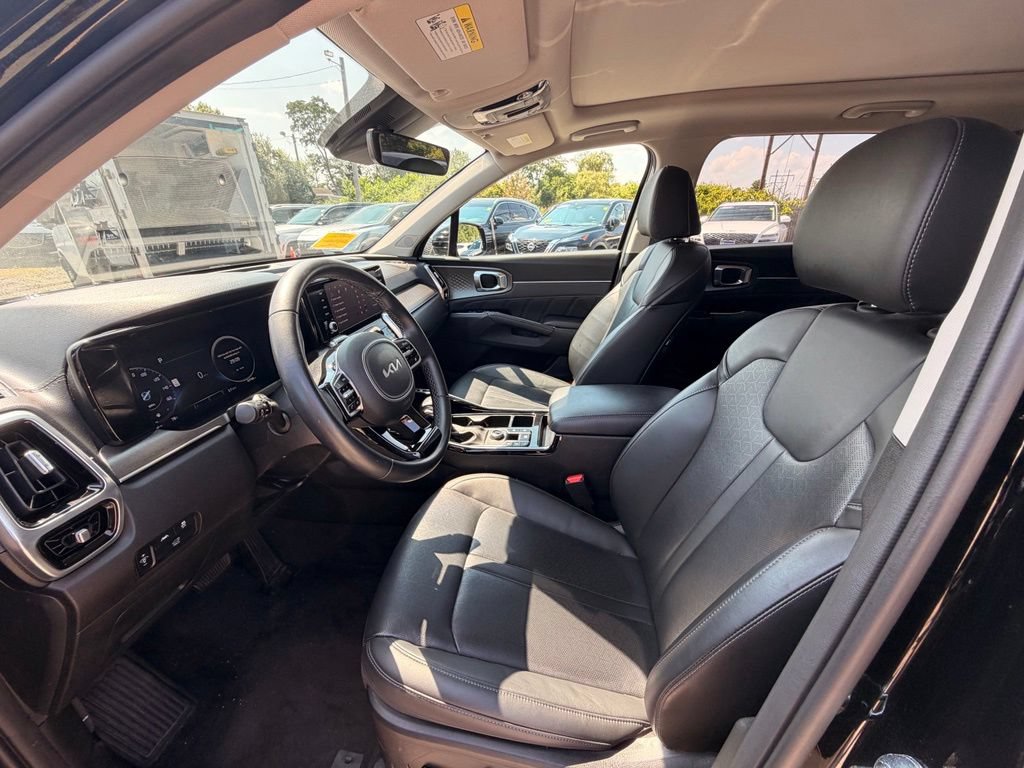 Used 2023 Kia Sorento SX AWD/4WD image 9