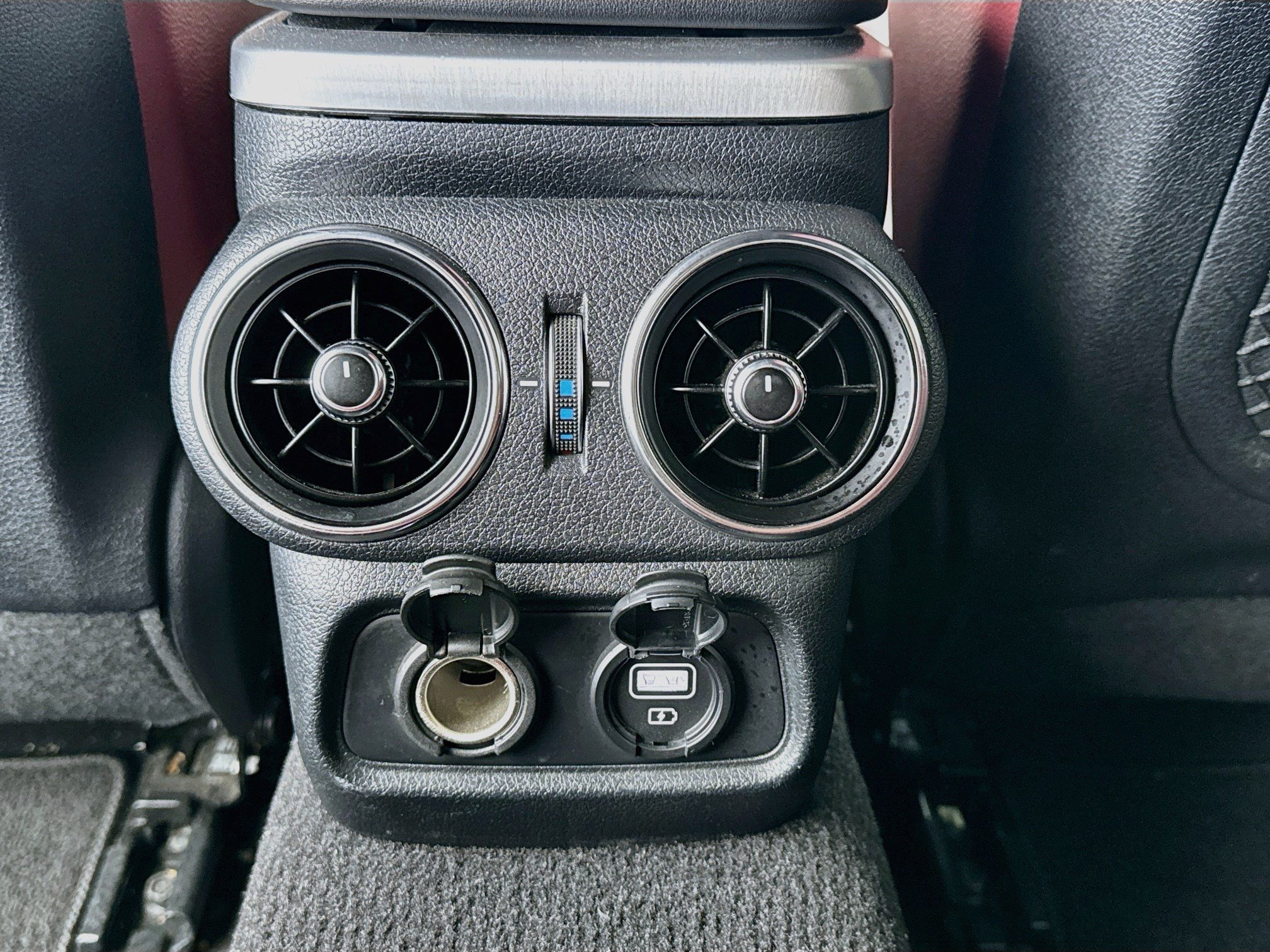 Used 2019 Kia Stinger GT1 RWD image 17
