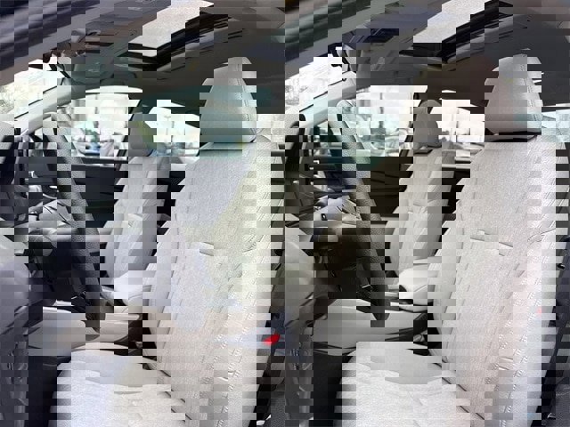 Used 2025 Honda Accord SE image 12