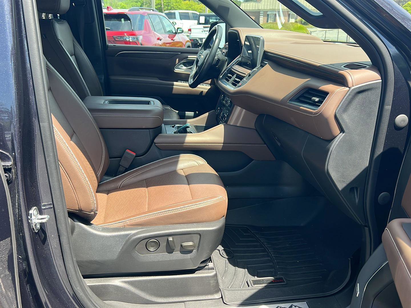 Used 2022 Chevrolet Tahoe High Country image 15