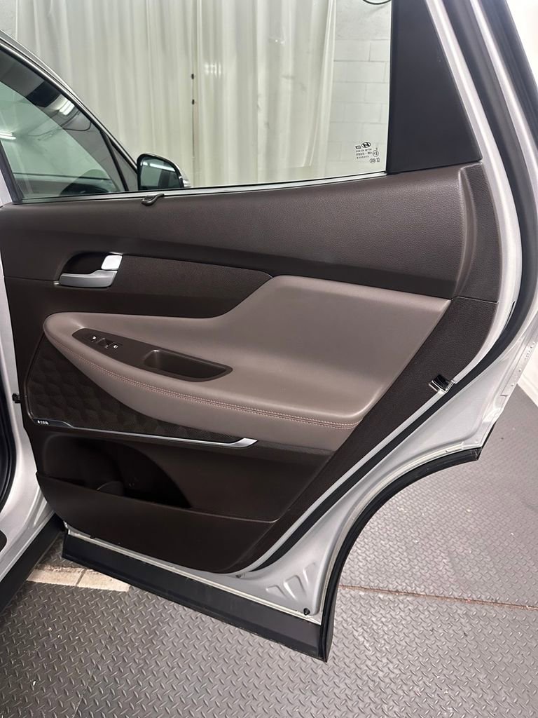 Used 2019 Hyundai Santa Fe AWD image 33