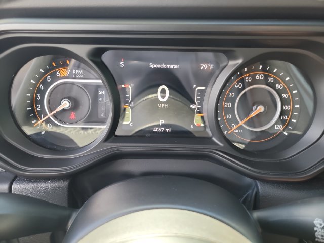 Used 2025 Jeep Wrangler Unlimited Rubicon AWD/4WD image 33