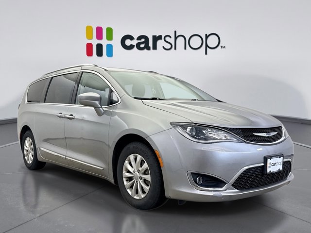 Used 2019 Chrysler Pacifica Touring-L FWD image 7