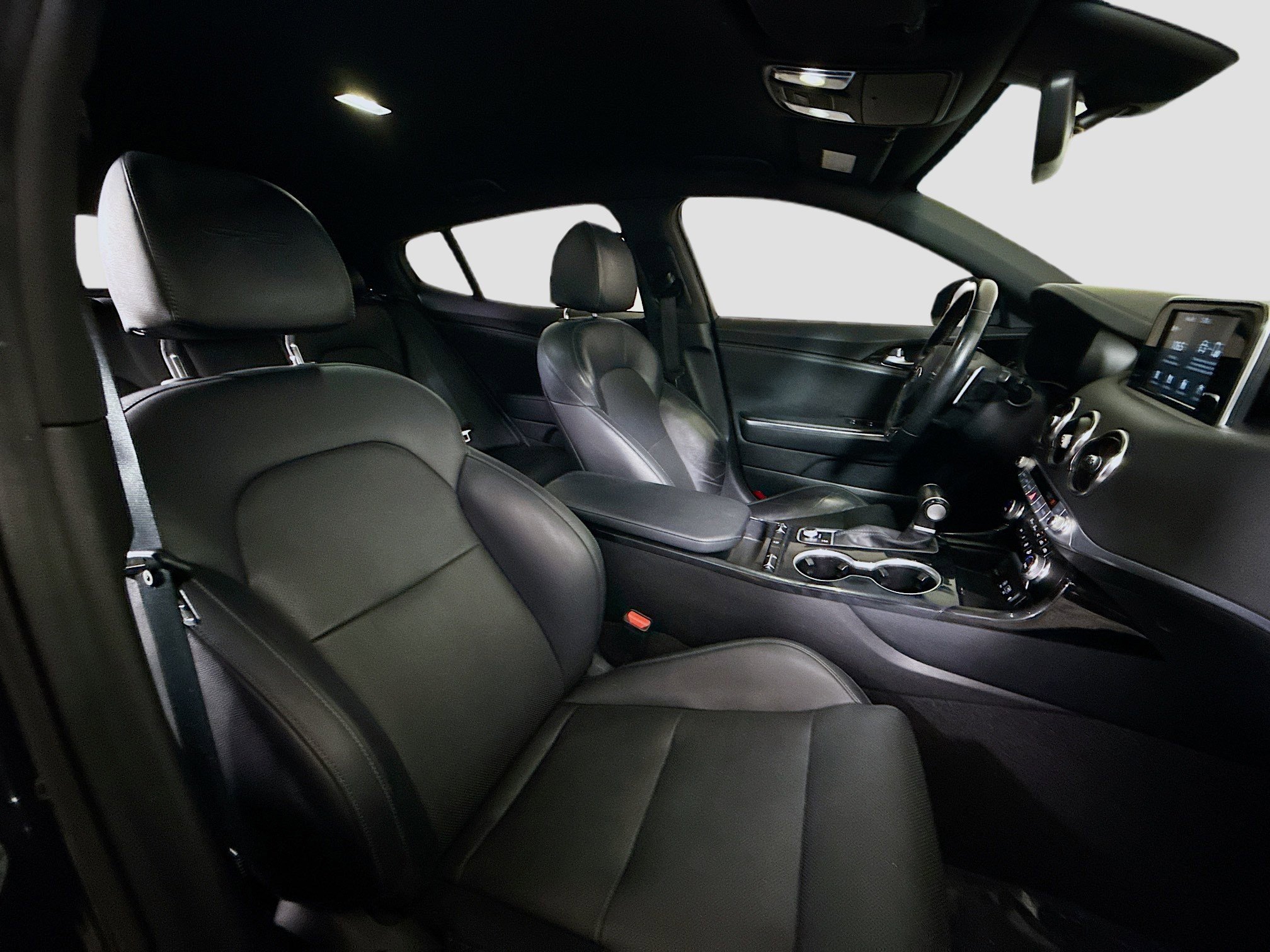 Used 2020 Kia Stinger GT-Line image 29