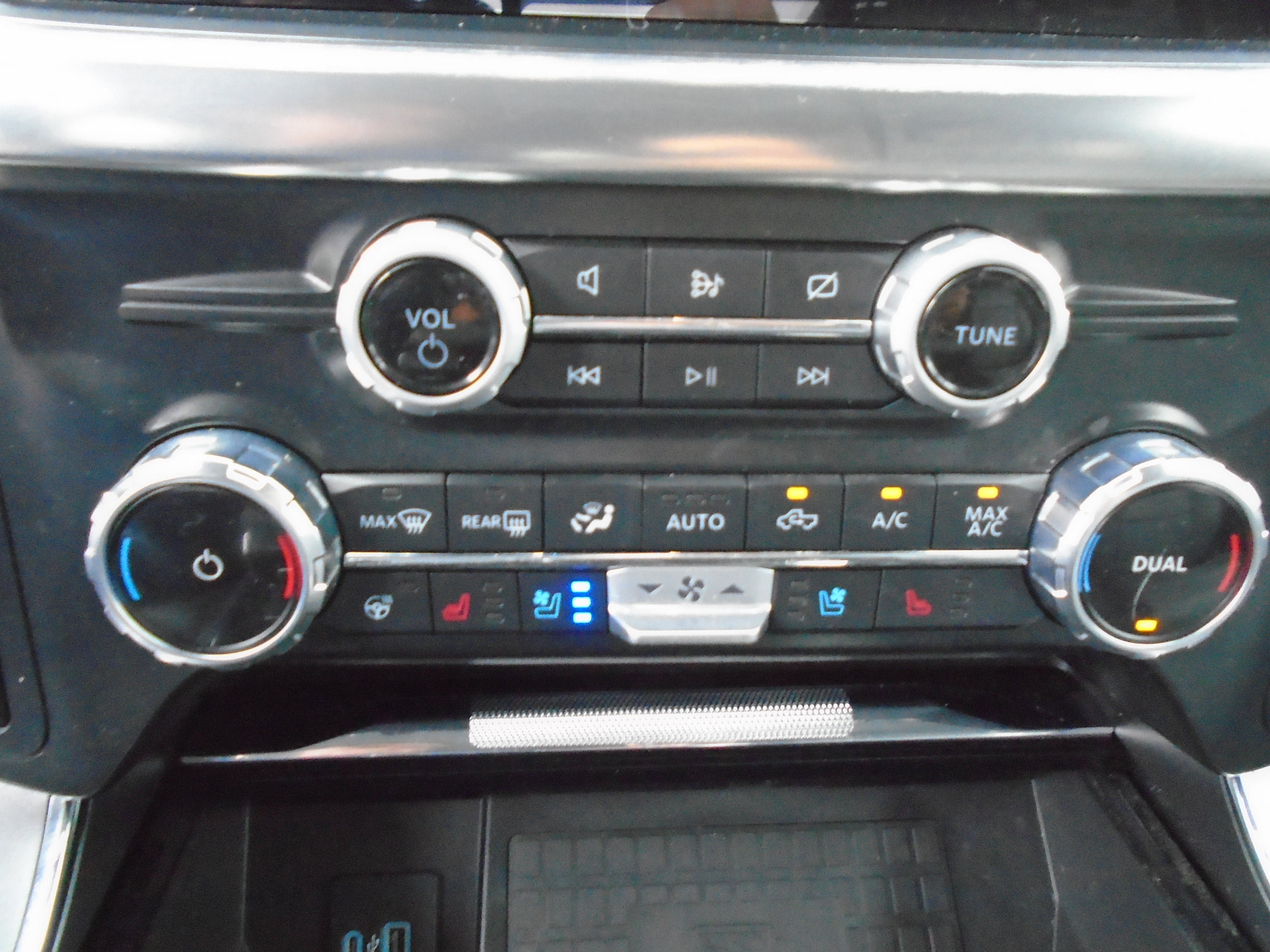 Used 2022 Ford F150 Lariat w/ Equipment Group 502A High AWD/4WD image 62