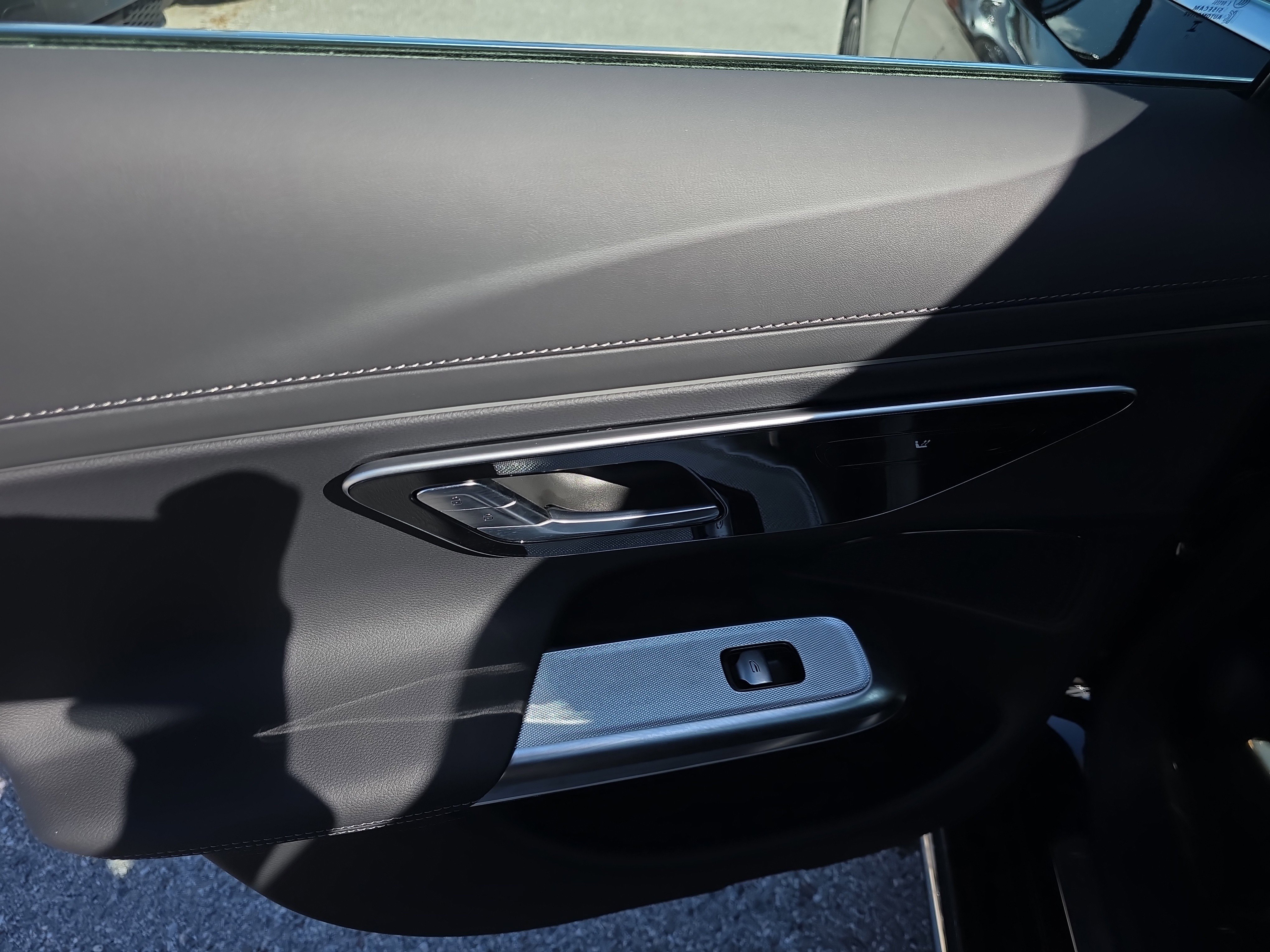 Used 2026 Mercedes-Benz E 350 Sedan image 9