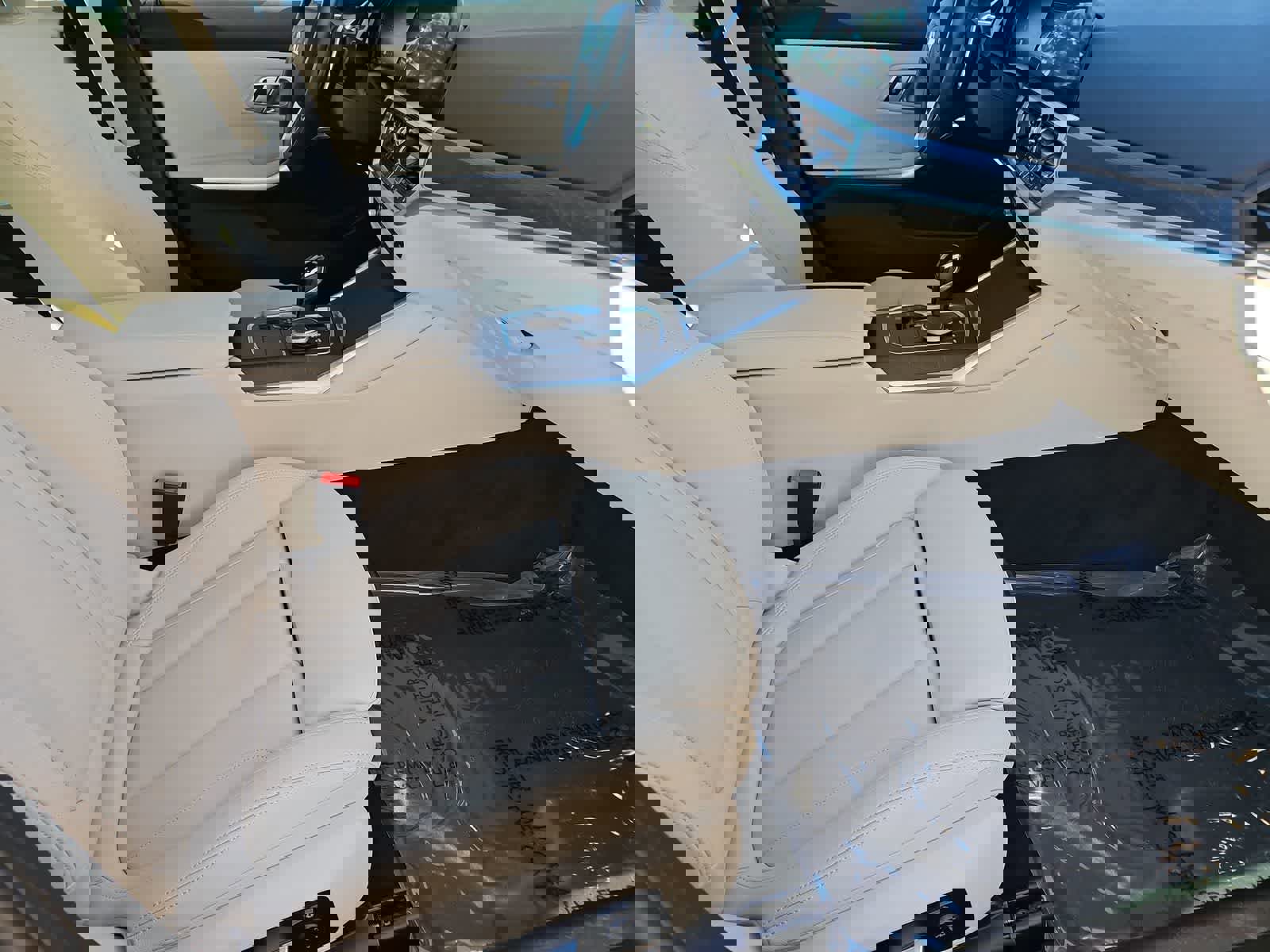 Used 2020 BMW 330i Sedan w/ Premium Package image 22