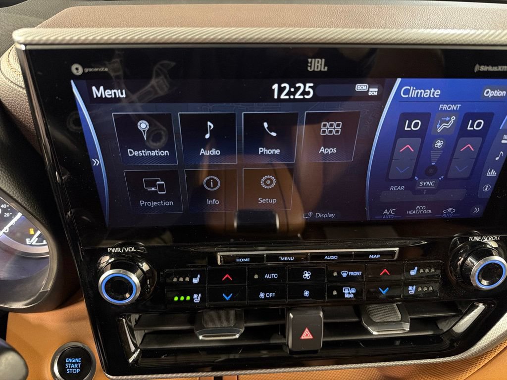 Used 2020 Toyota Highlander Platinum AWD/4WD image 10