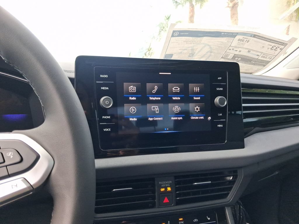 New 2026 Volkswagen Jetta SE FWD image 9