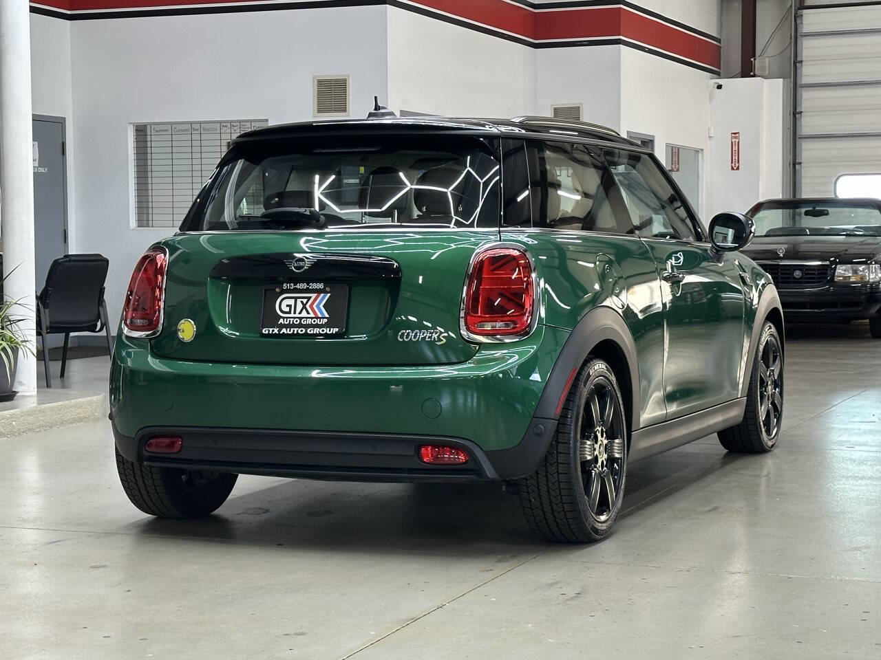 Used 2022 MINI Cooper SE image 2