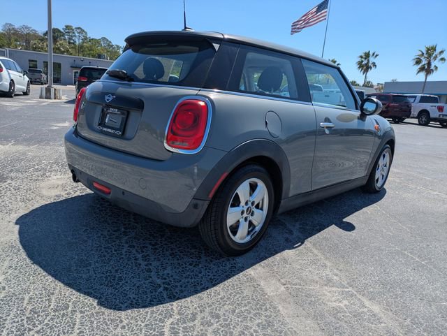 Used 2019 MINI Cooper 2-Door Hardtop FWD image 5