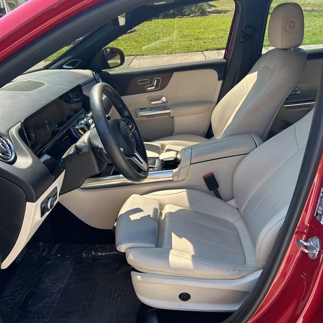 Used 2021 Mercedes-Benz GLA 250 w/ Premium Package image 11