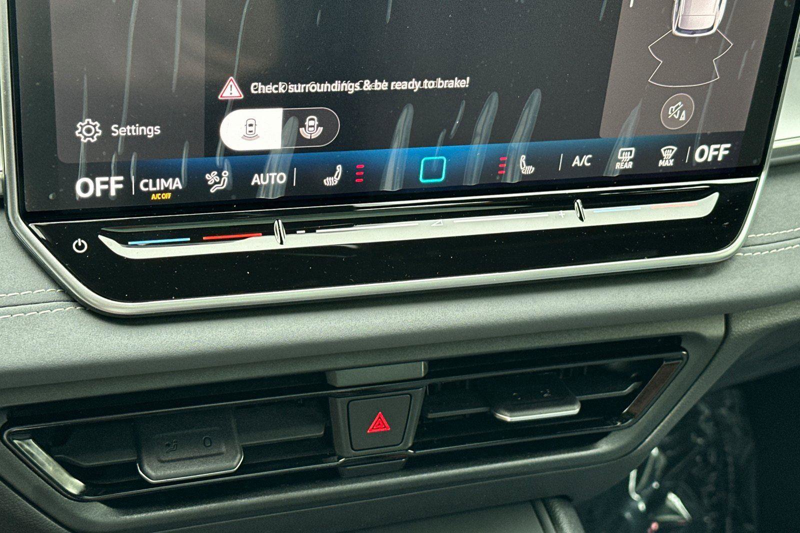 New 2026 Volkswagen Tiguan SE R-Line image 19