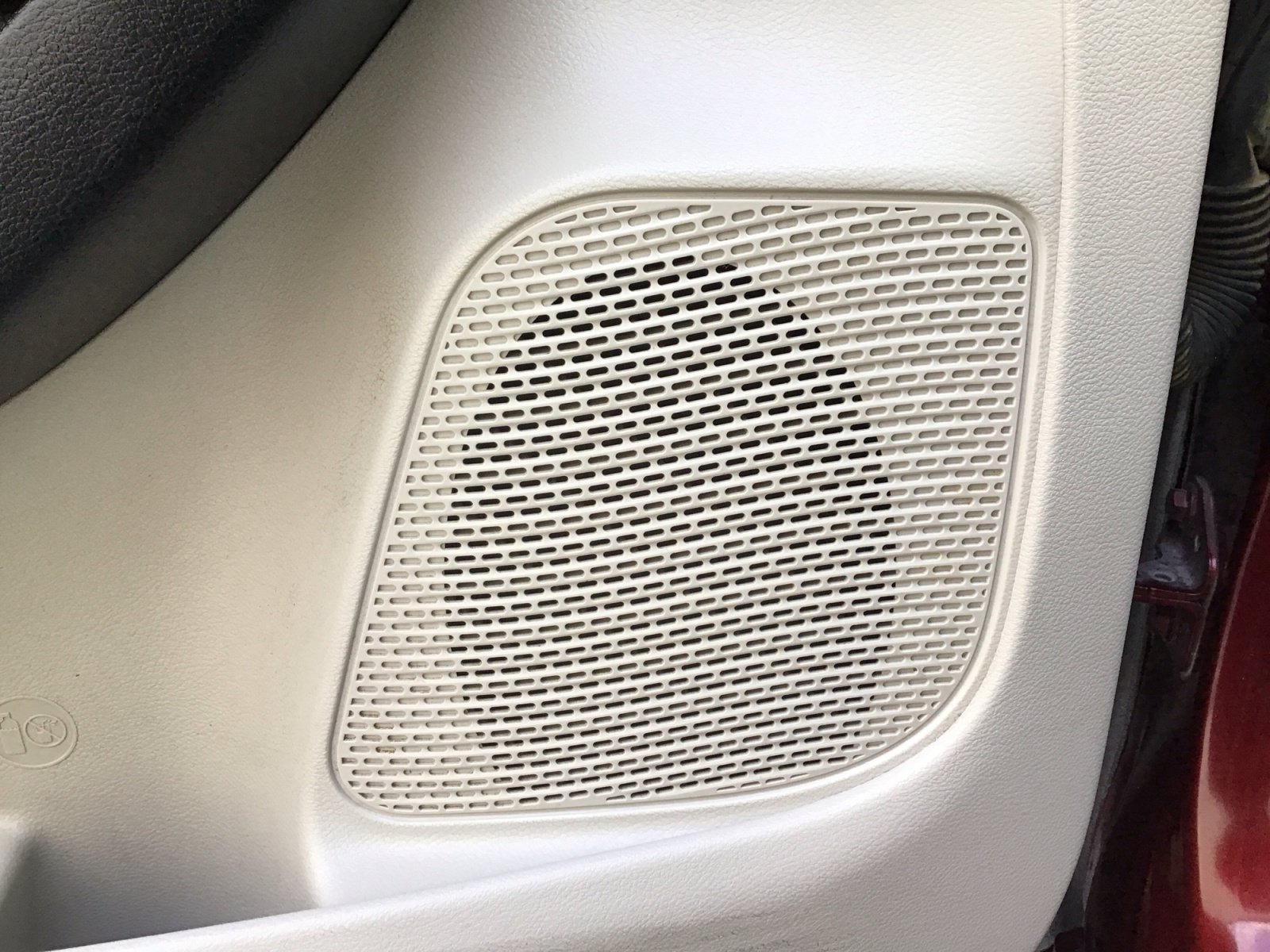 Used 2018 Chrysler Pacifica L FWD image 23