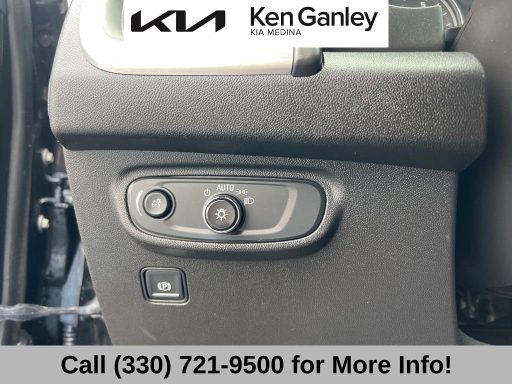 Used 2020 GMC Terrain SLE w/ Driver Convenience Package image 29