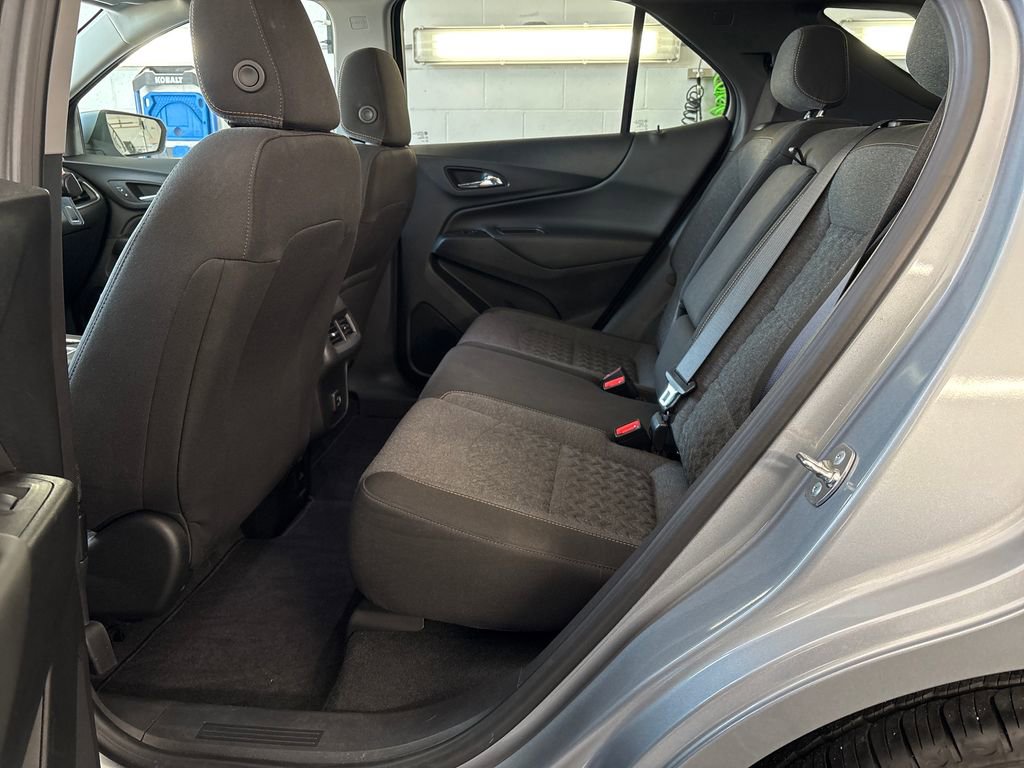 Used 2024 Chevrolet Equinox LT FWD image 27