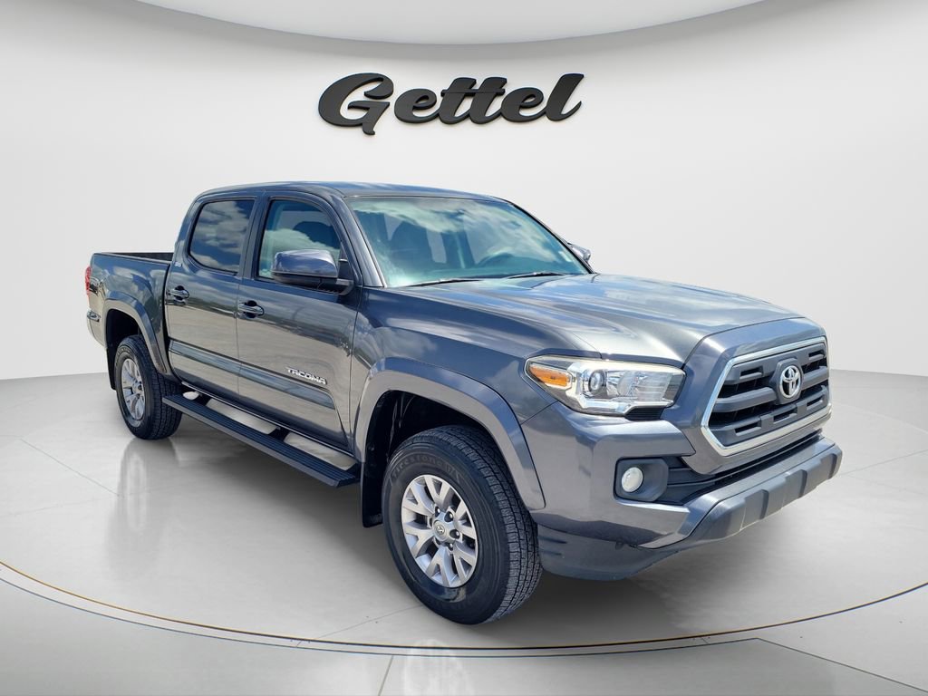 Used 2017 Toyota Tacoma SR5 w/ Tow Package image 2