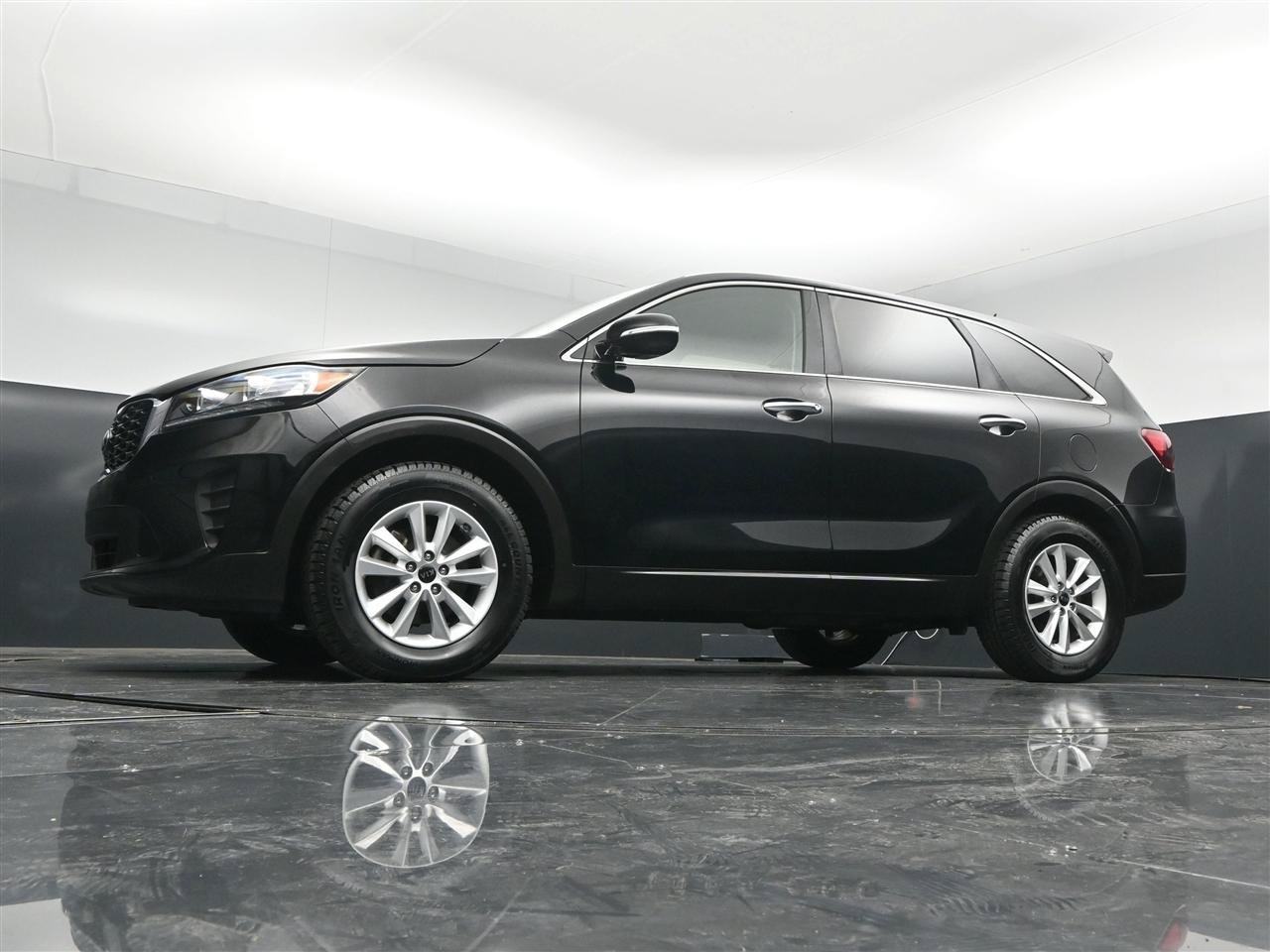 Used 2019 Kia Sorento L FWD image 26