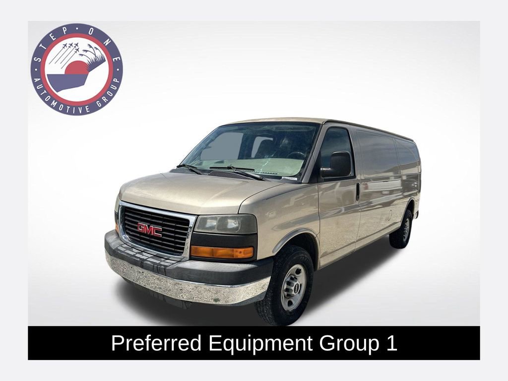 Used 2010 GMC Savana 3500 Extended w/ Chrome Appearance Package RWD image 1