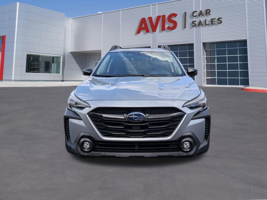 Used 2025 Subaru Outback Onyx Edition image 2