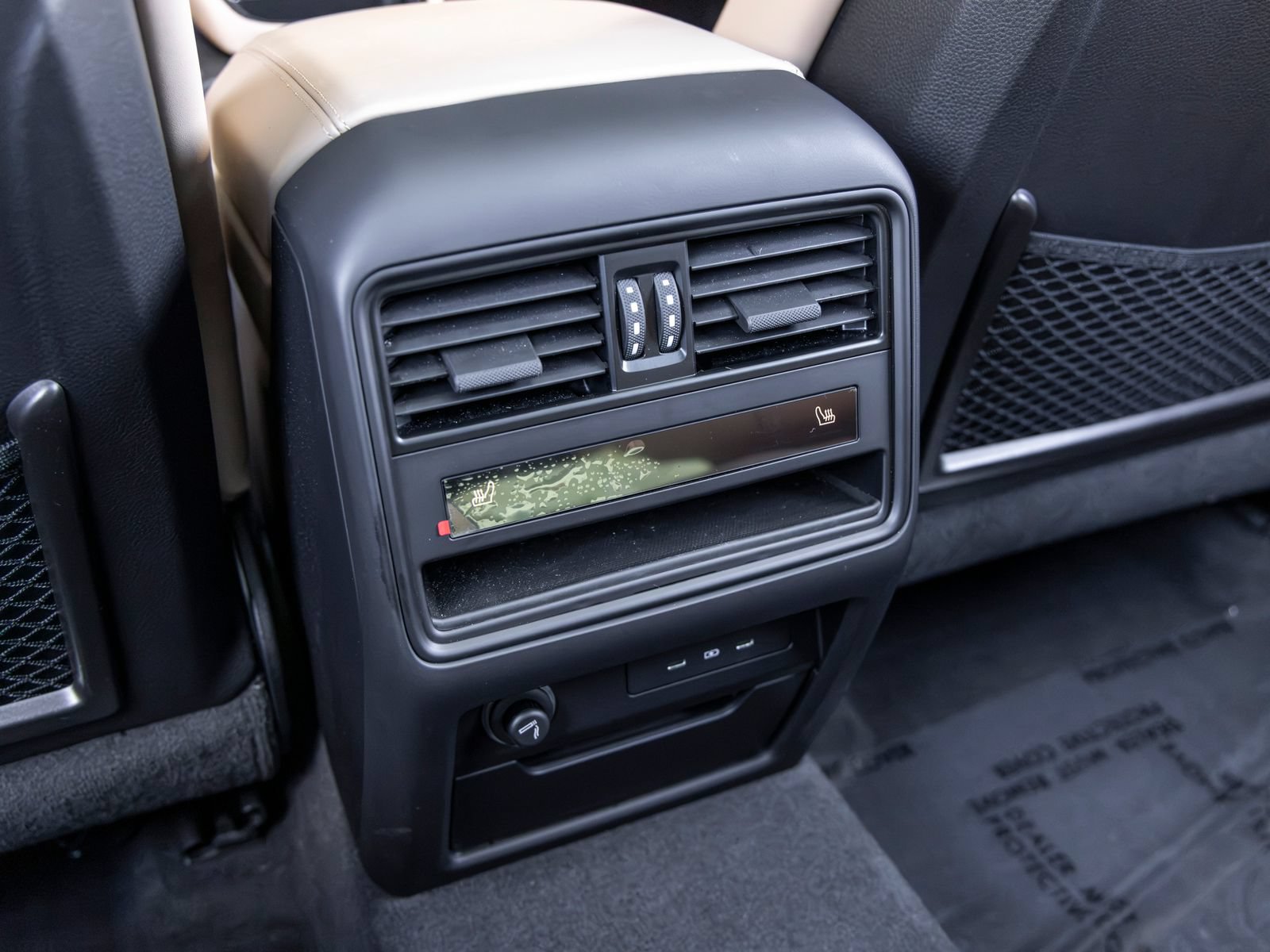Certified 2025 Porsche Cayenne GTS AWD/4WD image 54