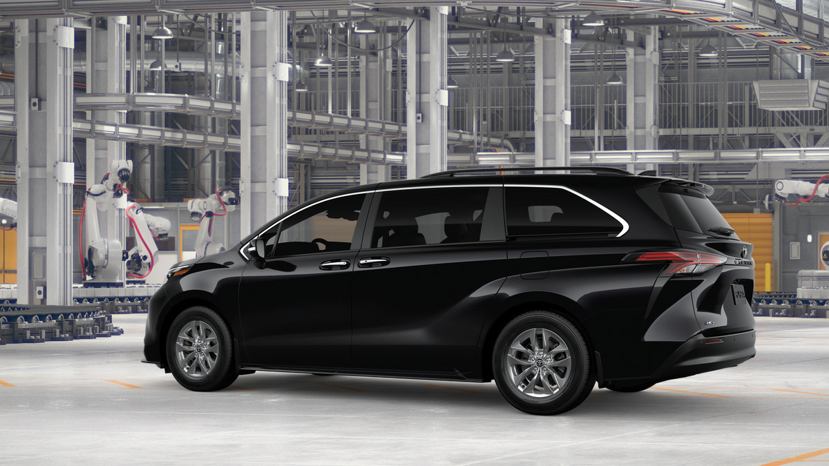 New 2026 Toyota Sienna XLE FWD image 7