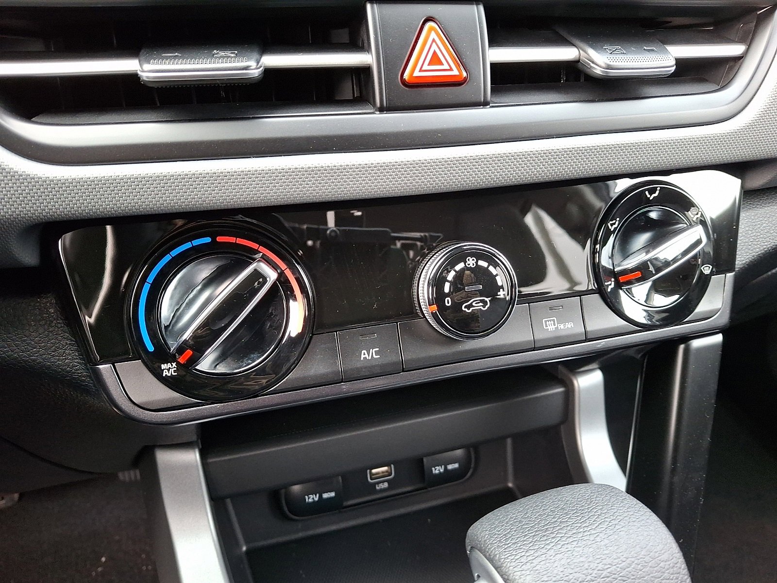 New 2026 Kia Seltos LX image 16