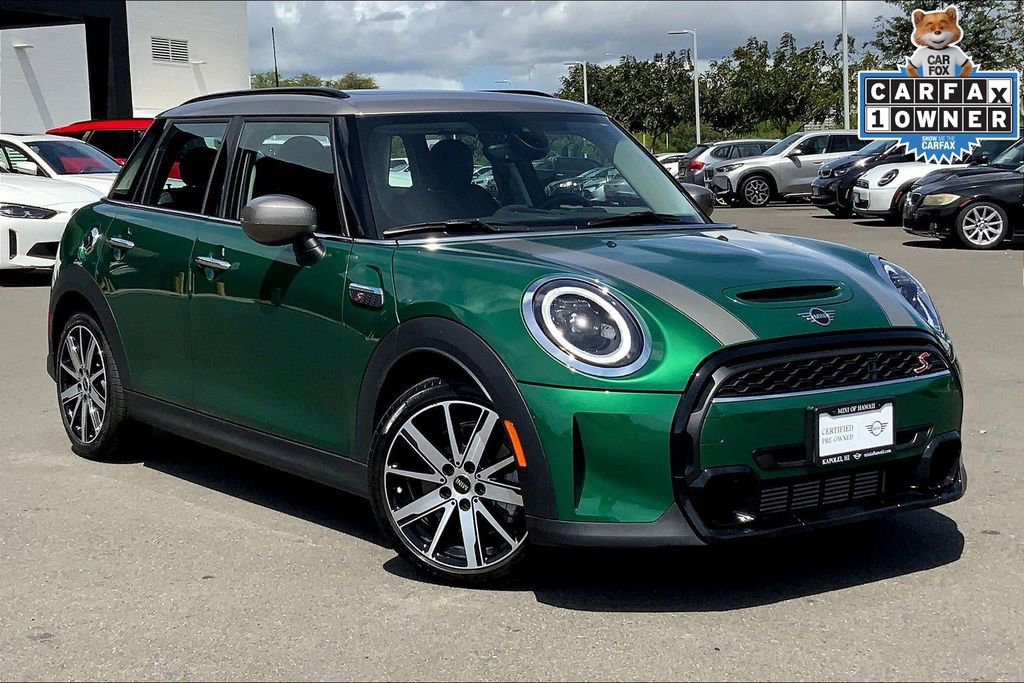 Used 2024 MINI Cooper S image 1