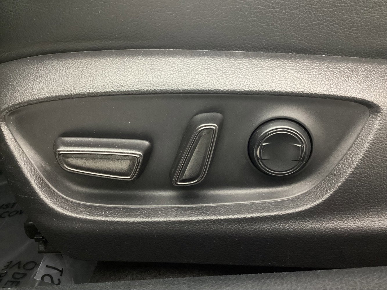 Used 2022 Toyota Camry SE image 38