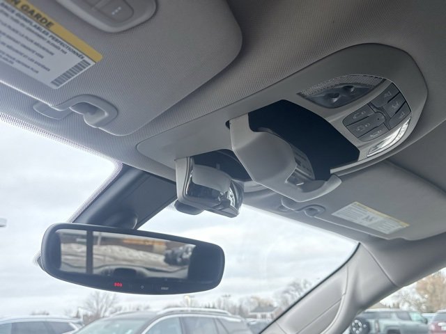 Used 2018 Chrysler Pacifica Touring-L Plus image 27