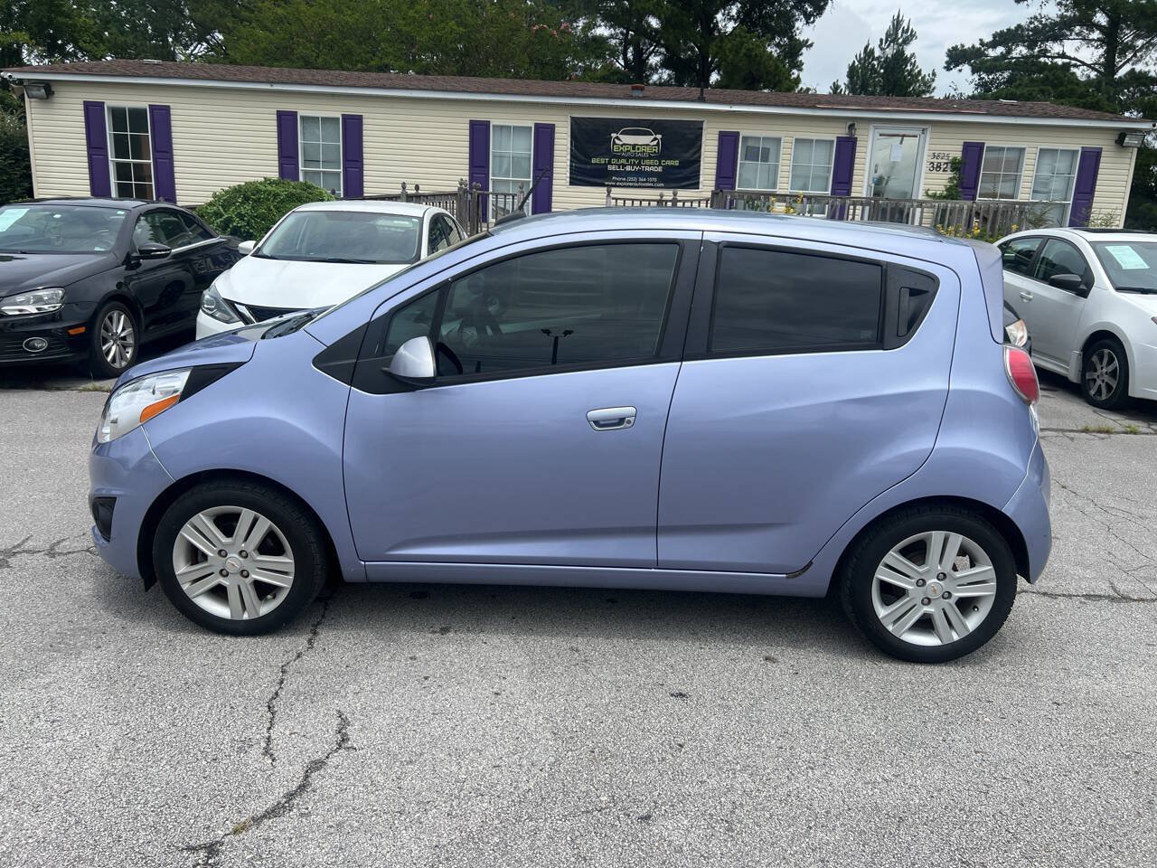 Used 2014 Chevrolet Spark LT FWD image 9