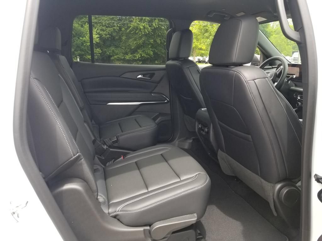 New 2026 Chevrolet Traverse LT FWD image 23