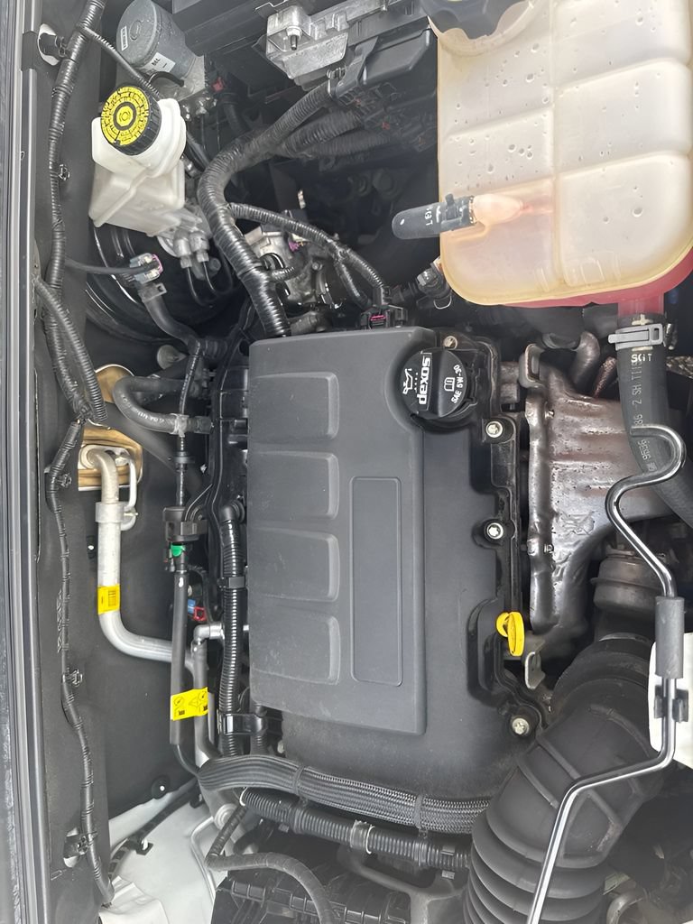 Used 2021 Buick Encore Preferred FWD image 33