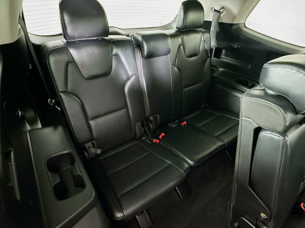 Certified 2022 Kia Telluride LX image 8