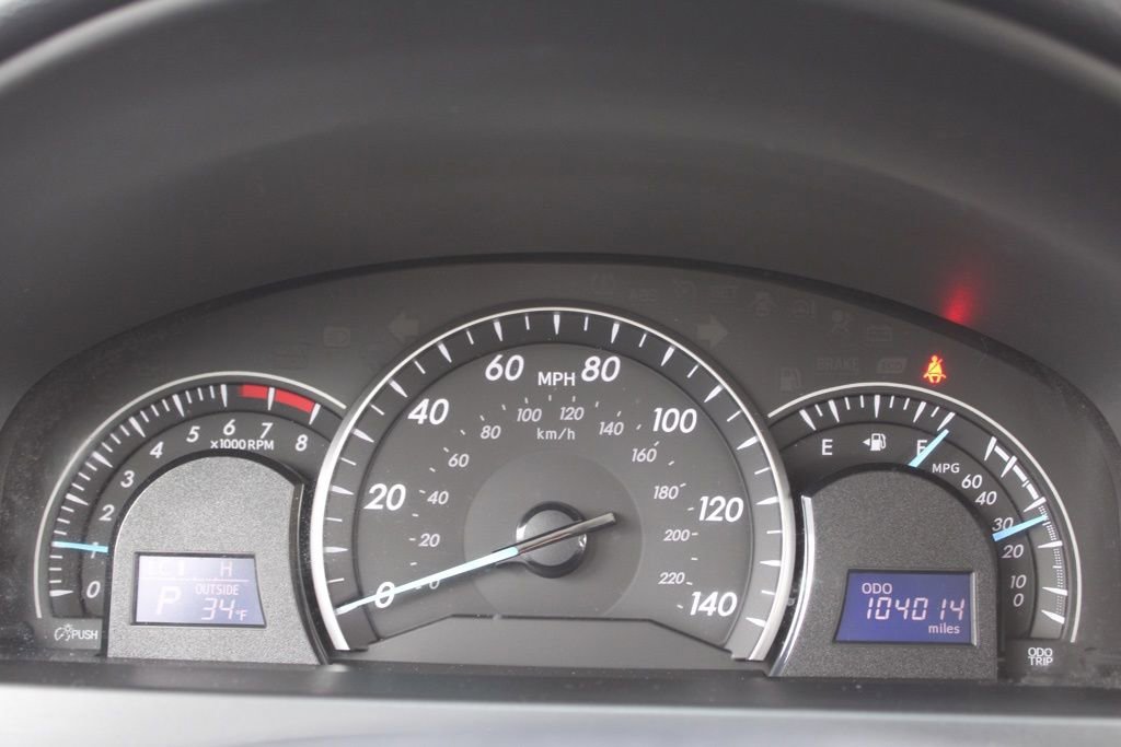 Used 2012 Toyota Camry LE image 32