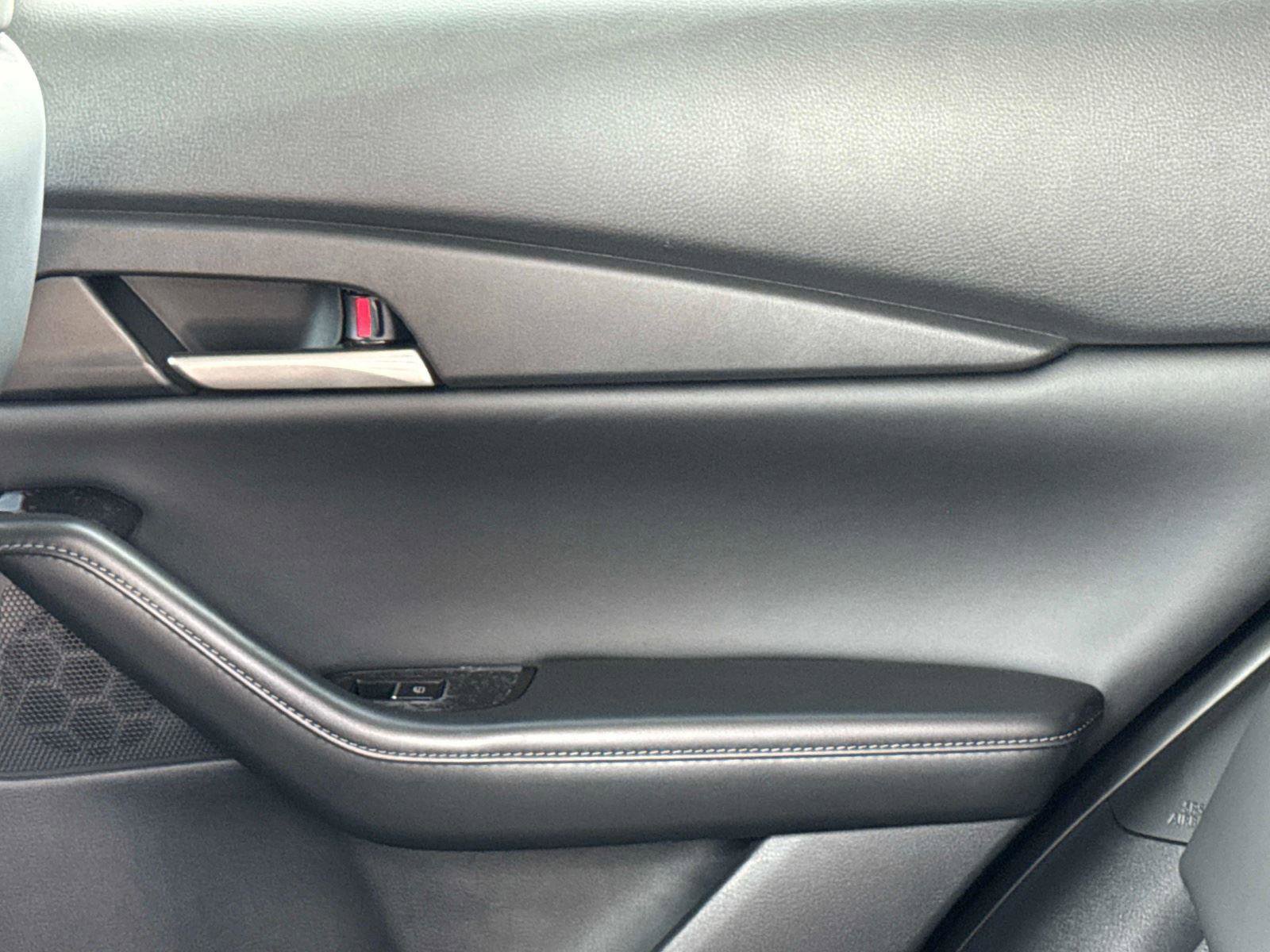 Certified 2025 MAZDA CX-30 AWD 2.5 S w/ Select Sport Pkg image 12