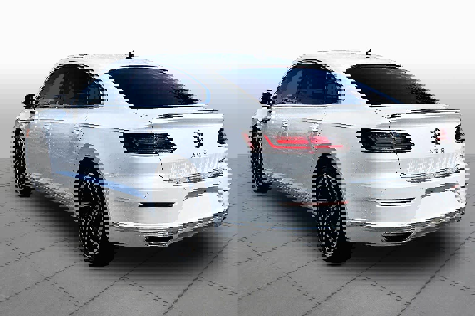 Used 2023 Volkswagen Arteon SEL Premium AWD/4WD image 12