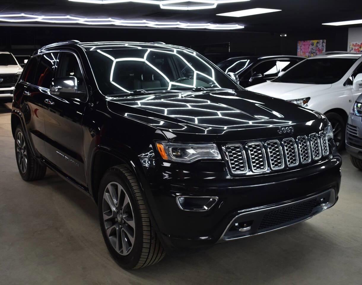 Used 2017 Jeep Grand Cherokee Overland image 7