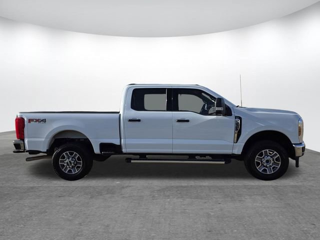 Certified 2025 Ford F350 XLT w/ FX4 Off-Road Package image 3