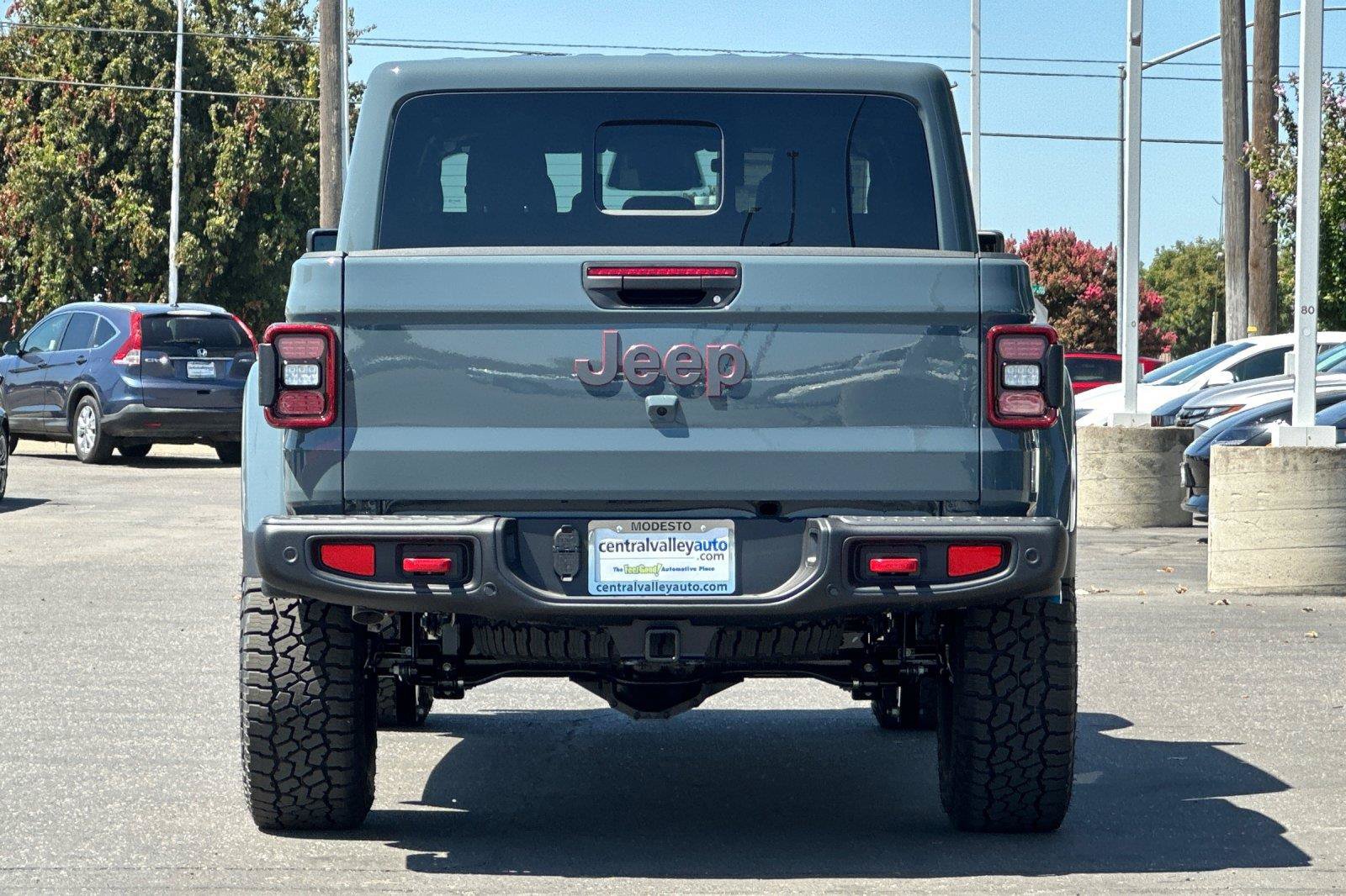 New 2026 Jeep Gladiator Rubicon AWD/4WD image 4