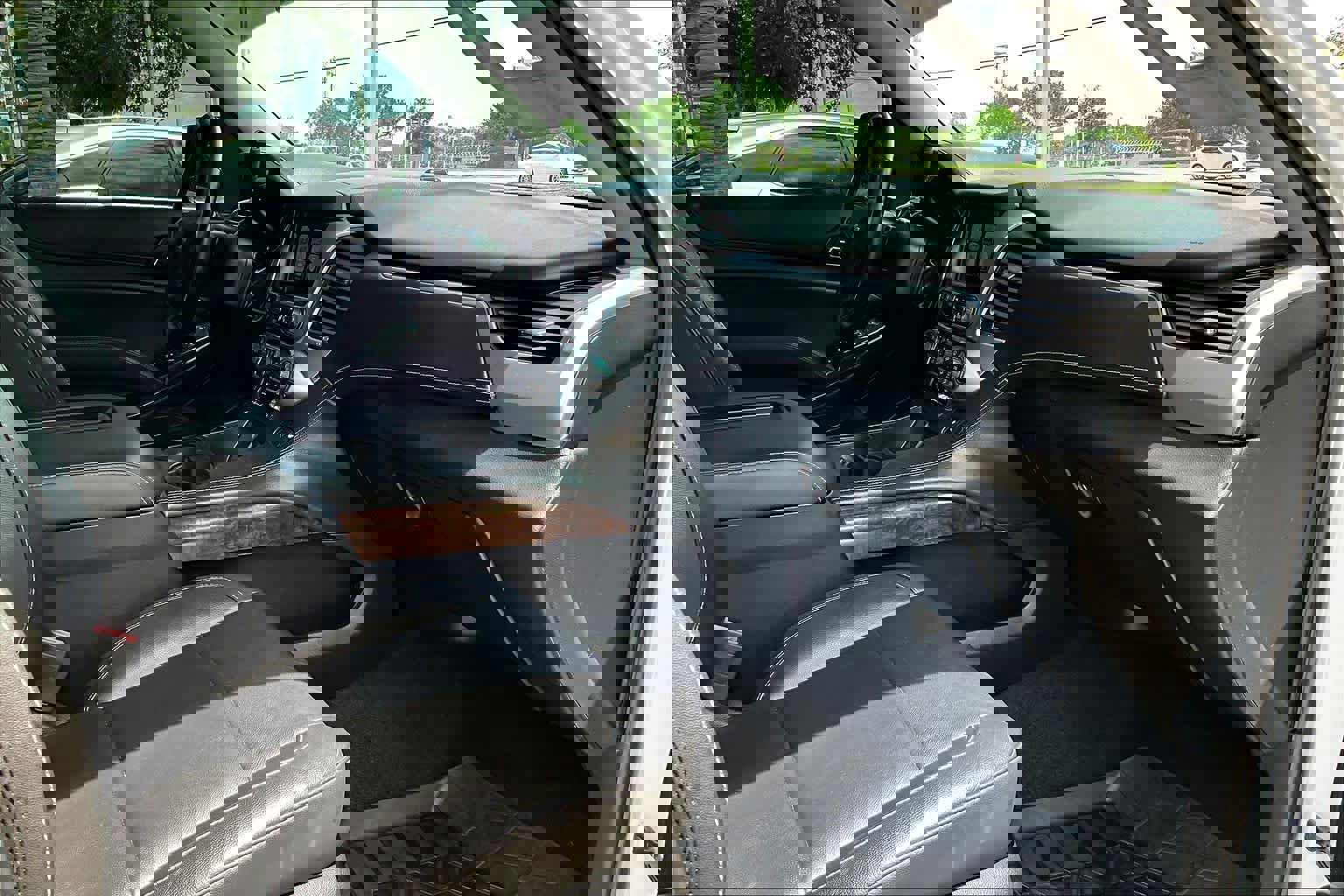 Used 2018 Chevrolet Tahoe LT image 19