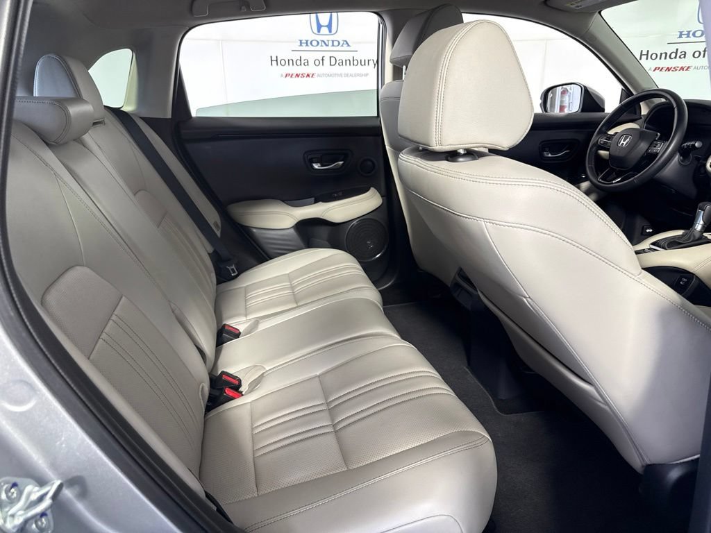 Used 2025 Honda HR-V EX-L image 8