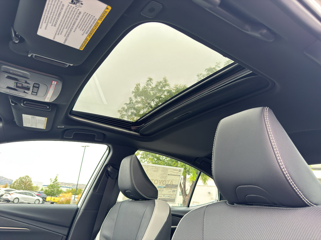New 2026 Toyota Camry Hybrid image 18